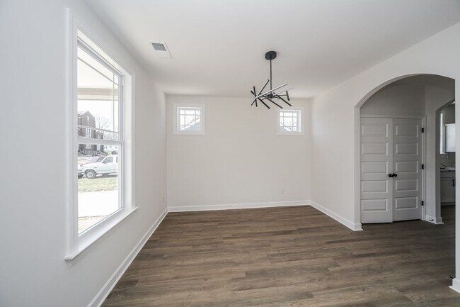 Building Photo - Beautiful Home For Rent in Rozelle-Annesdale Neighborhood!