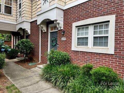Foto principal - 3043 Uxbridge Woods Ct