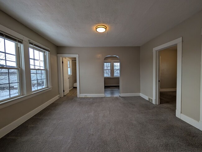 Building Photo - 1476 W 107th St