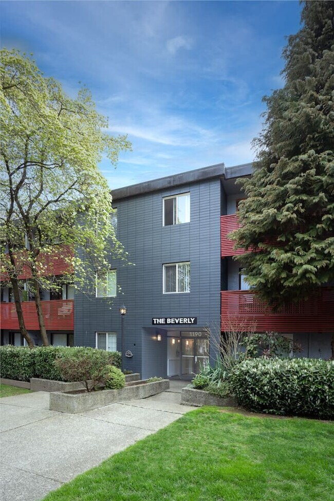 Photo du bâtiment - 1190 W 10th Ave