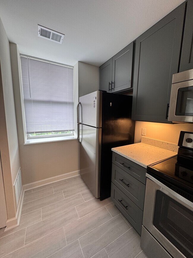 Foto del edificio - 5630 Pershing Ave