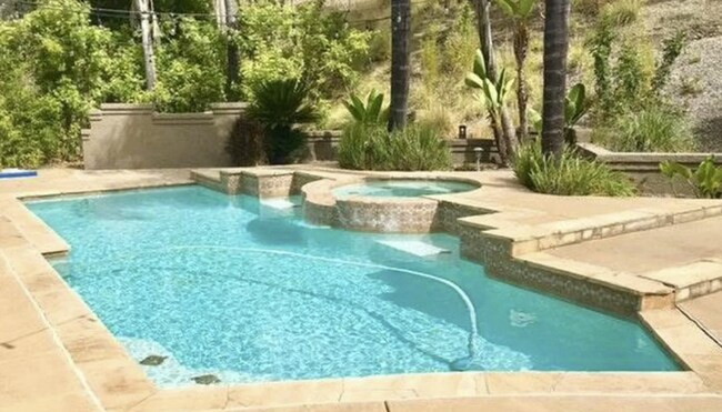 Building Photo - 8986 Adobe Bluffs Dr