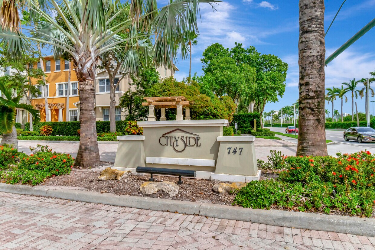 Primary Photo - 770 Millbrae Ct