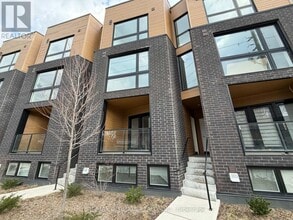 Building Photo - 35 Birchcliff Ave