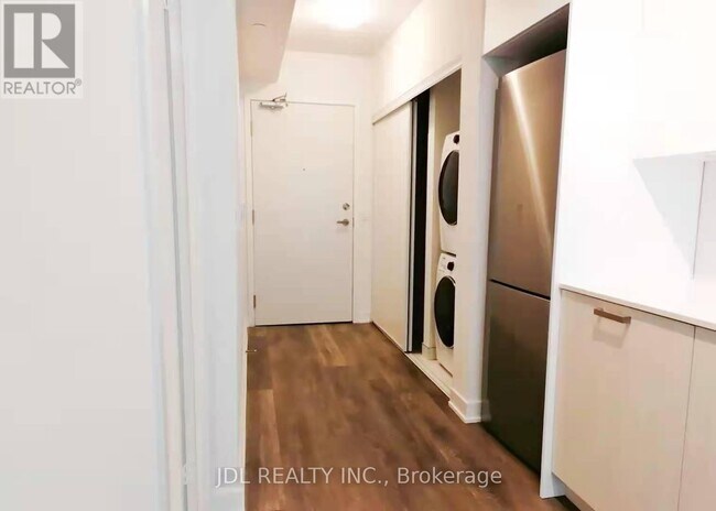 Photo du bâtiment - 99 Broadway Ave