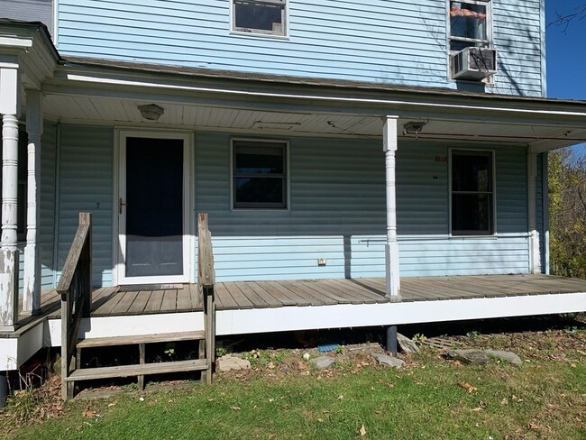 Building Photo - 76 Pommogussett Rd