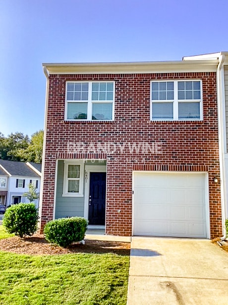 Building Photo - One month FREE RENT!!!