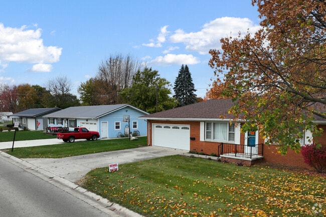 Traditional ranch homes are in many of the neighborhoods in Fostoria, OH.