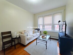 Building Photo - 208 Winthrop Rd