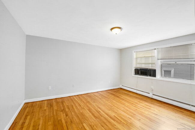 Foto del edificio - 183 Barker St