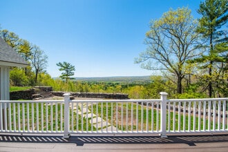 Building Photo - 43 Prattling Pond Rd