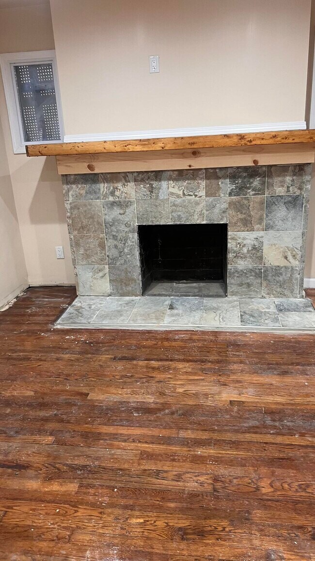 Foto del edificio - 16169 Kentucky St