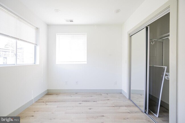 Building Photo - 2521 N 34th St