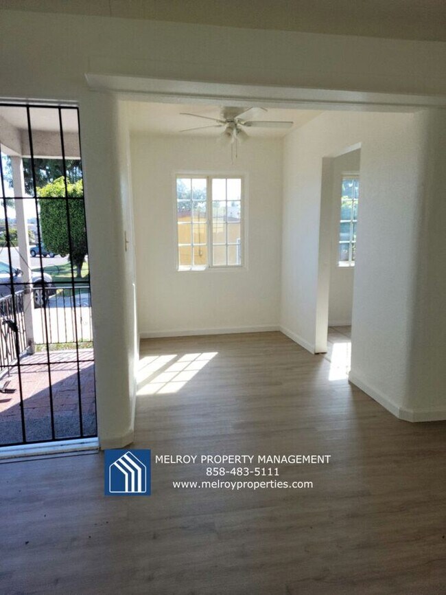 Building Photo - Pacific Beach Detached 1bd home, parking i...