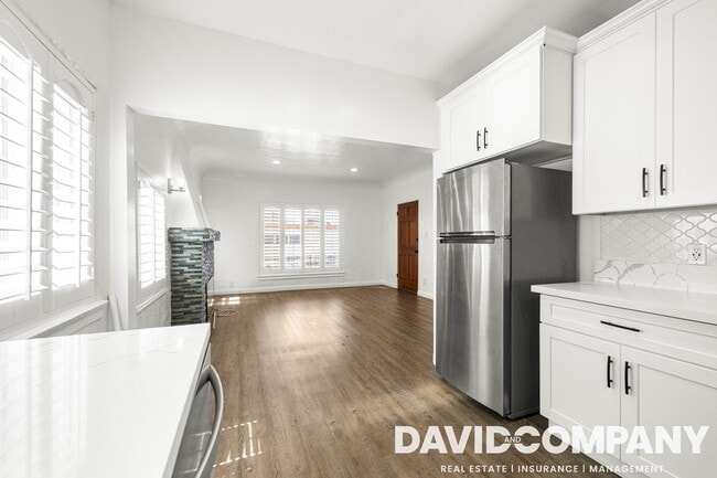 Photo - 2216 S Marvin Ave (Los Angeles, CA) Apartment