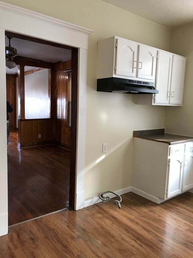 Foto principal - 384 Willett St