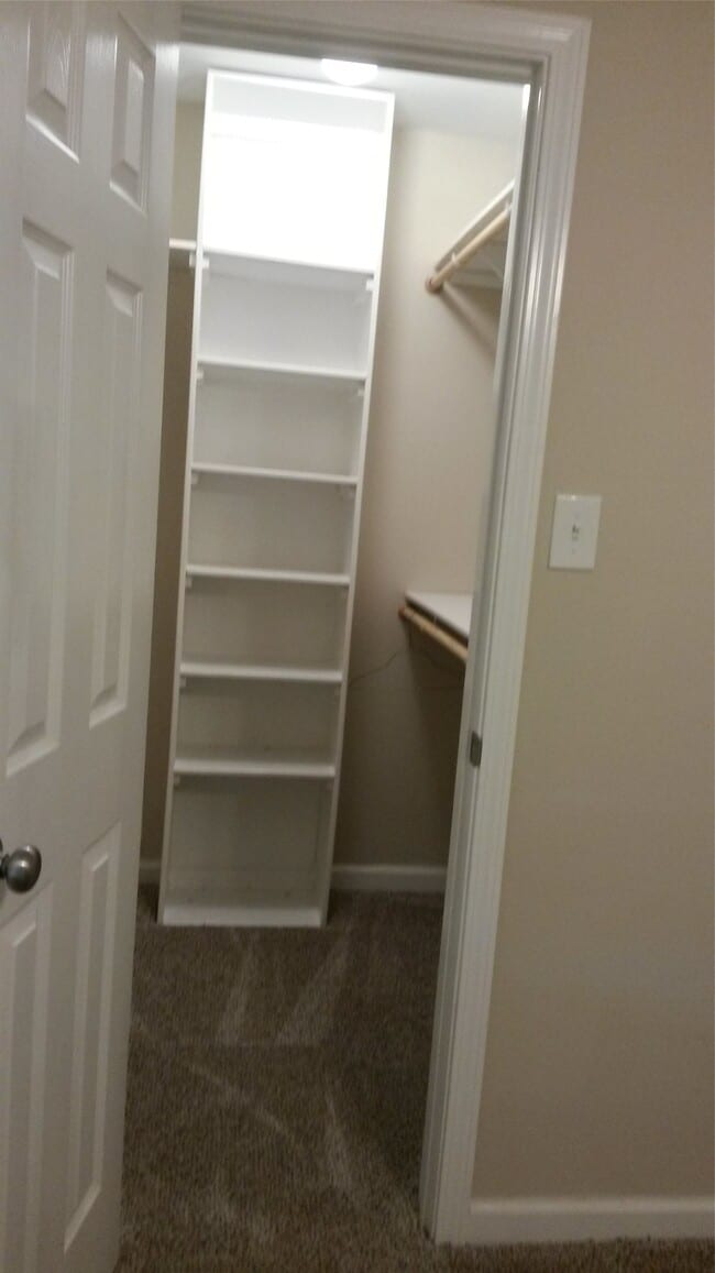 Building Photo - 11307 Rousseau Dr