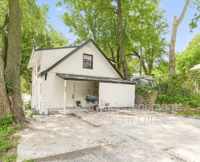 Building Photo - 8842 Lexington Ave