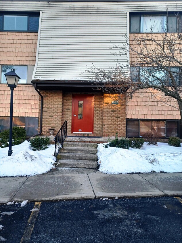 Primary Photo - 20 Pierces Rd
