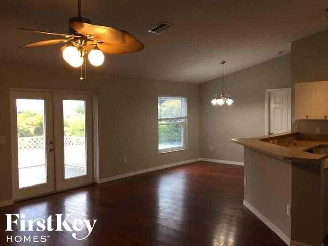 Foto del edificio - 1110 NW 21st St