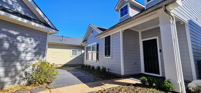 Foto del edificio - 7634 Chalk Hill