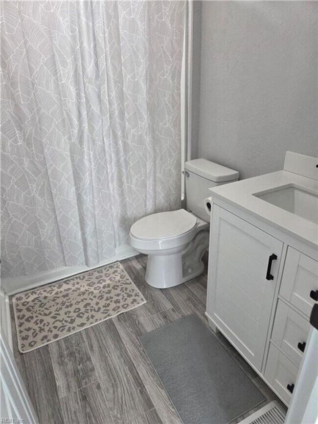 Foto del edificio - 1853 Springwood St