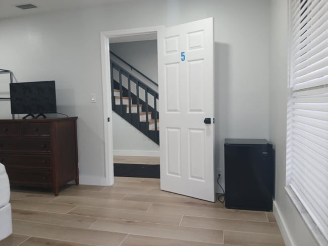Foto del edificio - 5303 Glen Harwell Rd