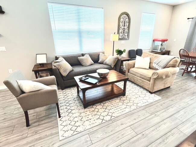 Foto del edificio - 6307 S Roberts Ave