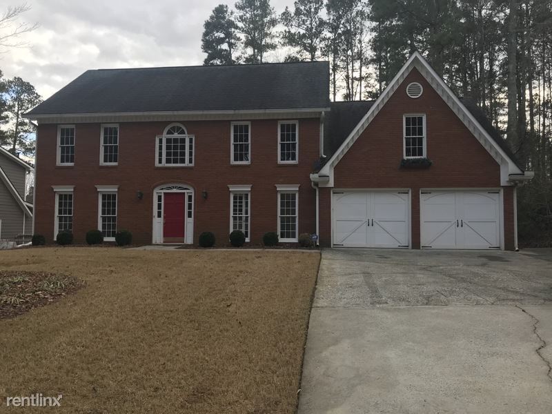 Foto principal - 5 br, 2.5 bath House - 5483 Brookstone Dr ...