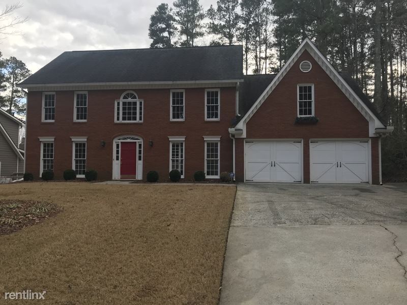 5 br, 2.5 bath House 5483 Brookstone Dr NW House for Rent in