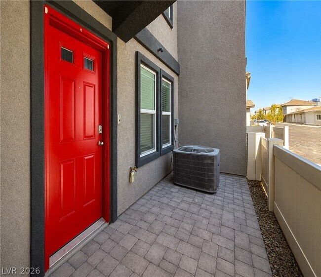 Building Photo - 3730 Celesta Vis Ave