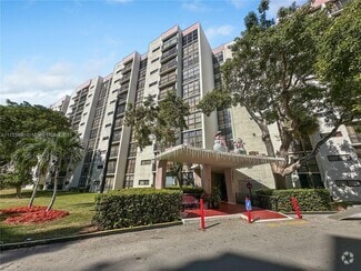 Building Photo - 17021 N Bay Rd