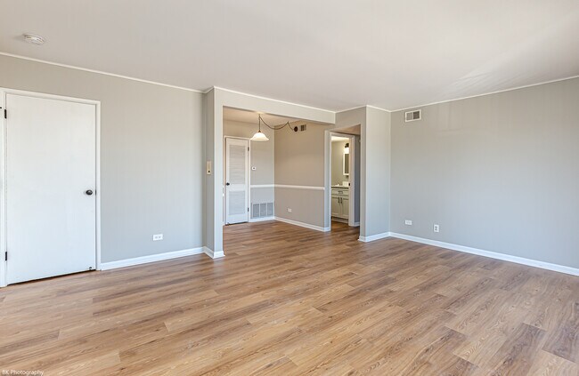 Foto del edificio - 11036 Kilpatrick Ave