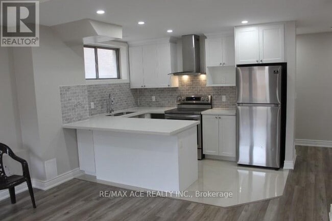 Building Photo - 19 Landview Rd