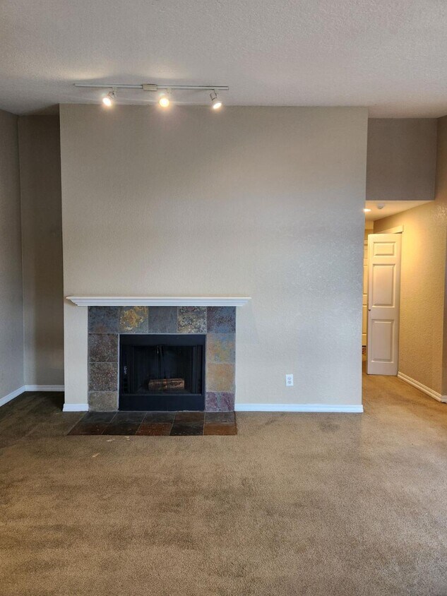 1710 W Sunn Fjord Ln Unit K304, Bremerton, WA 98312 Condo for Rent in