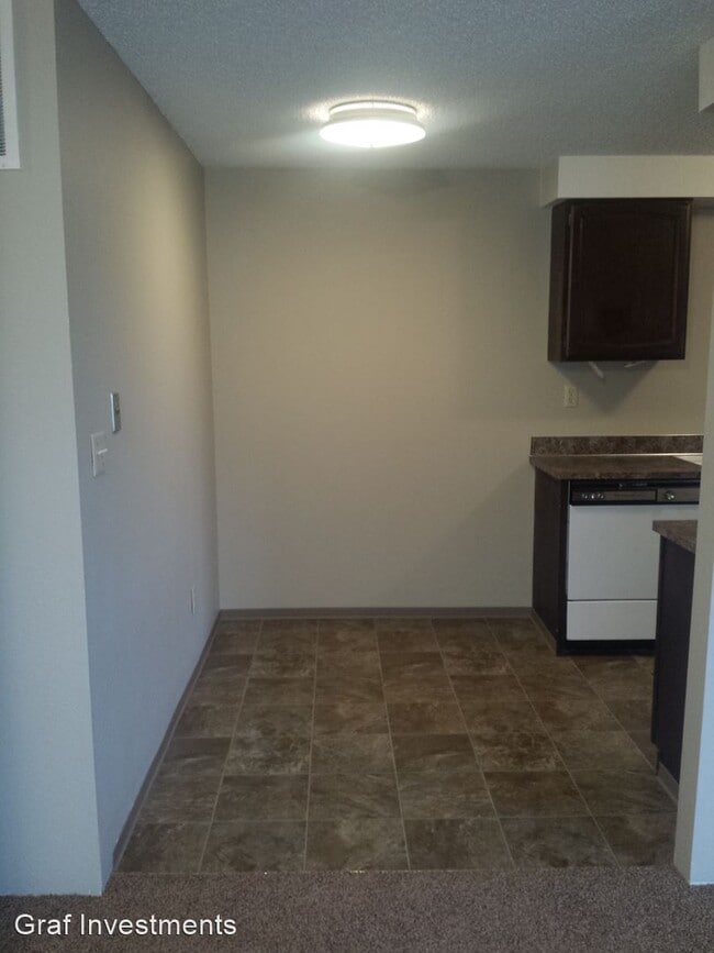 Building Photo - 418 S 61st Ave