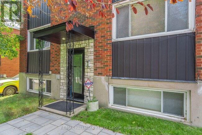 Building Photo - 108-108 Lebrun St