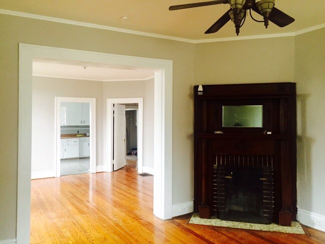 Foto del edificio - 1326 Wingfield St