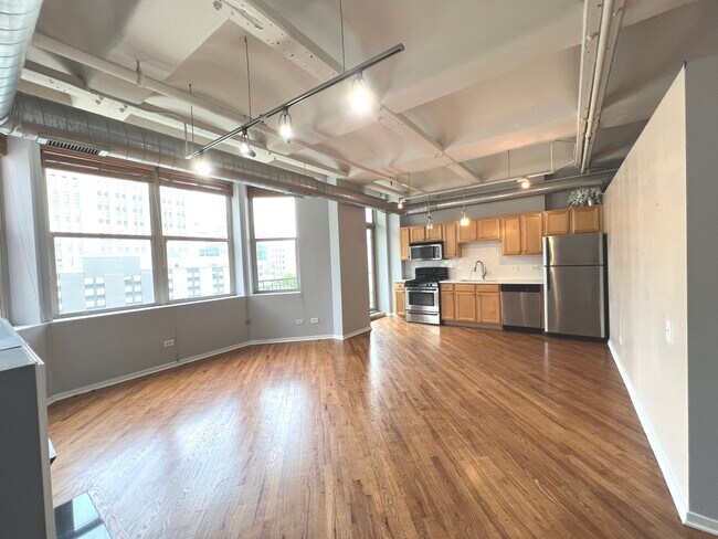 Foto del edificio - 500 S Clinton St