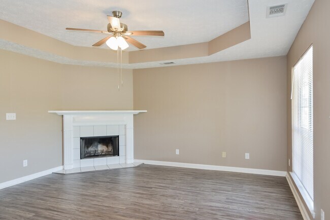 Foto del edificio - 122 Forestwood Dr