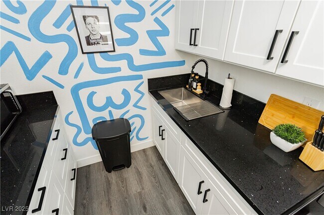 Foto del edificio - 522 E St Louis Ave