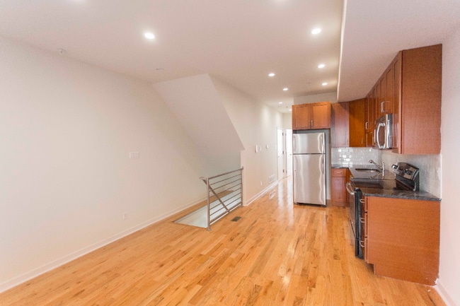 Photo - 702 S 20th St Apartment