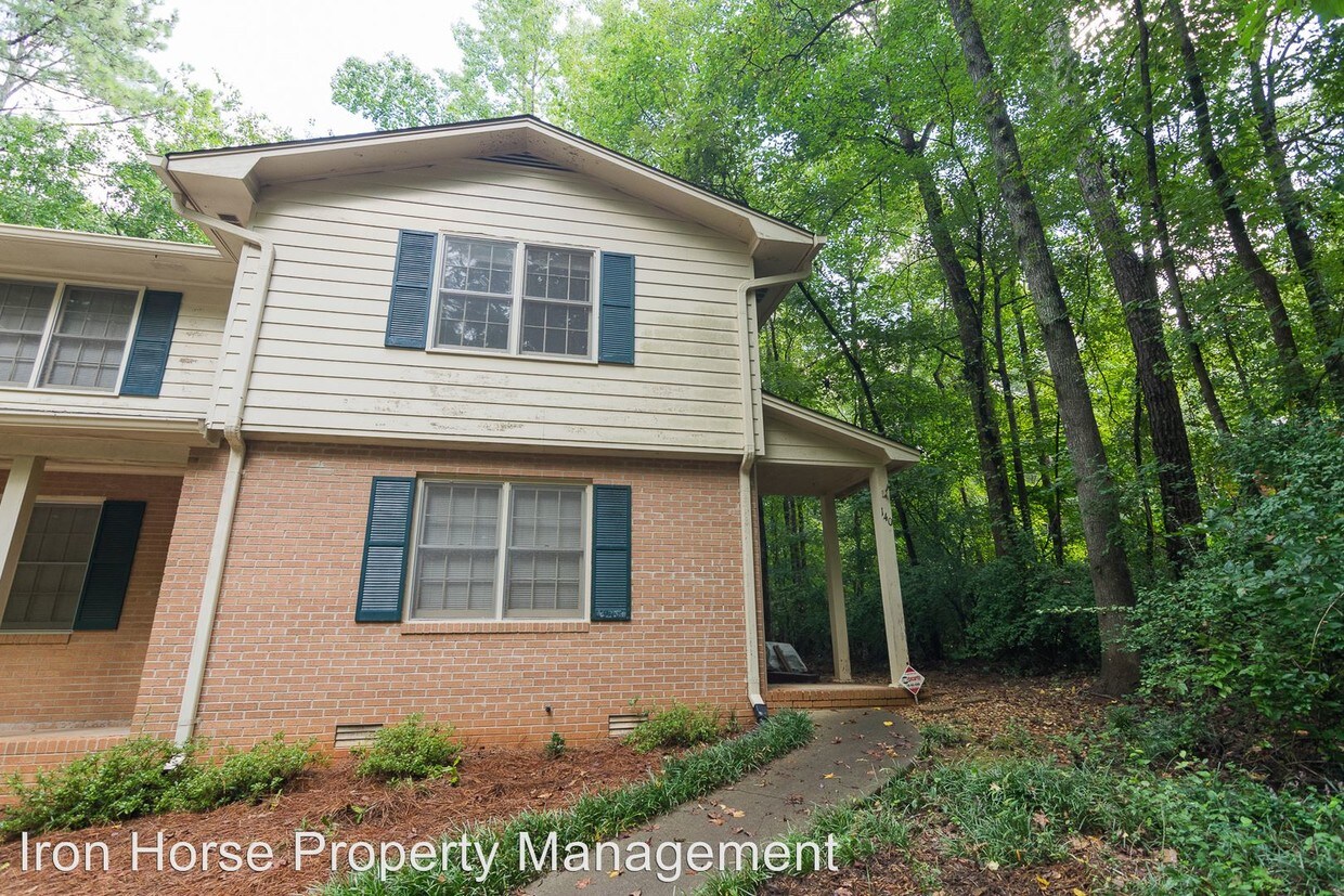 Primary Photo - 140 Highland Park Dr