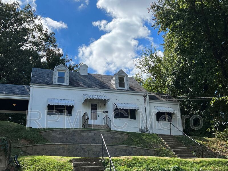 3236 Chestnut St NE, Washington, DC 20018 House for Rent in