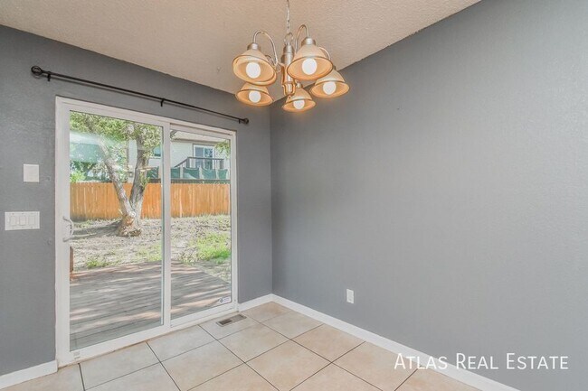 Foto del edificio - 4650 Stoner Ct