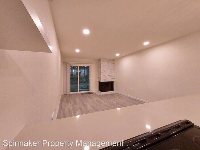 Foto del edificio - 2 br, 1 bath House - 33021 18th Place E-105