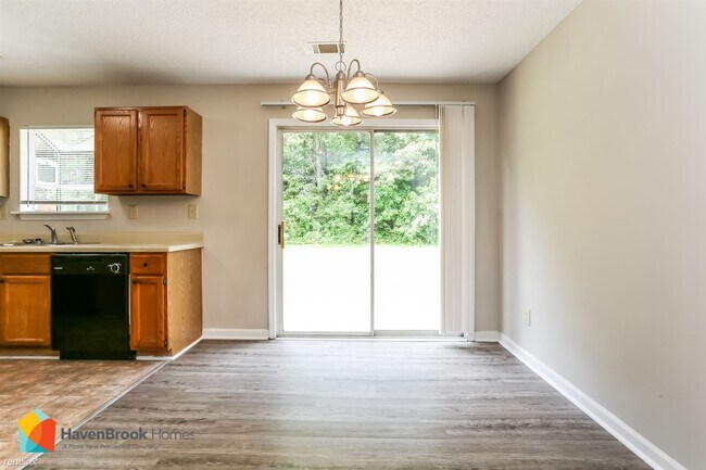 Building Photo - 3 br, 1.5 bath House - 5575 Pine Gate Drive