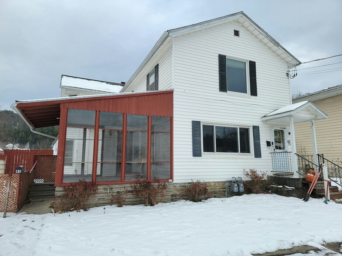 Foto principal - 45 Maple St