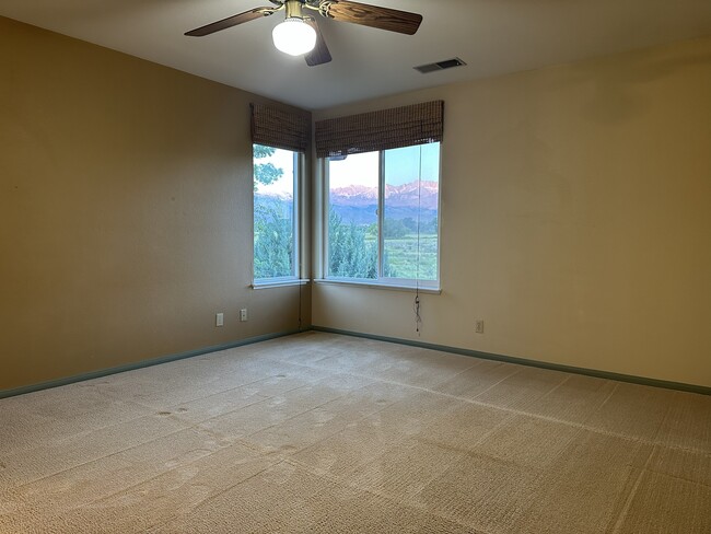 Building Photo - 1631 Shoshone Dr