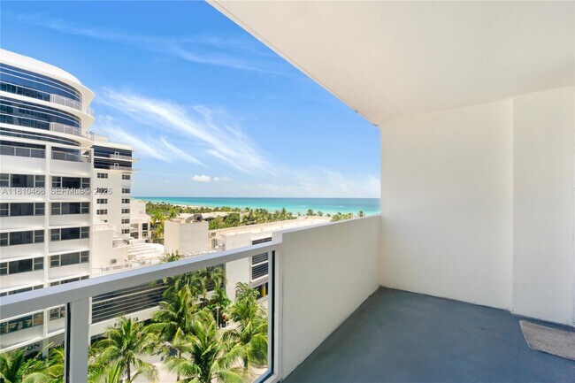 Foto del edificio - 100 Lincoln Rd